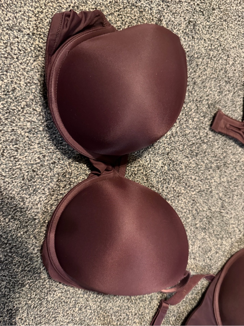 PINK Victoria's Secret Smooth Molded Bra in Deep Wine